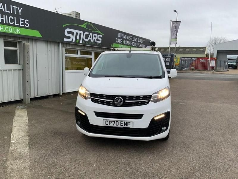 Used Vauxhall Vivaro Sportive 120 HP (88 kW) 2021 White MPV