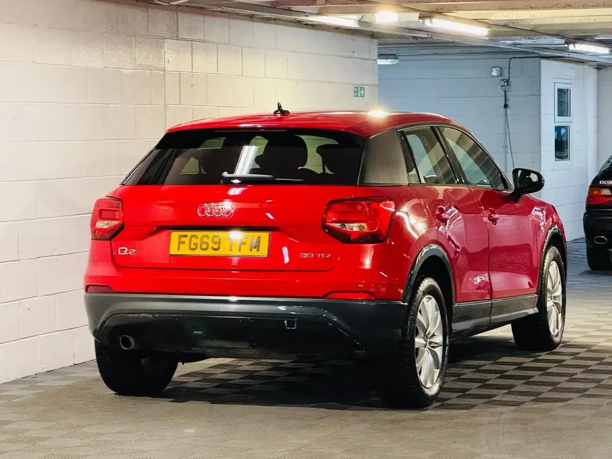 Used Audi Q2 Sport 116 HP (85 kW) 2019 Red SUV