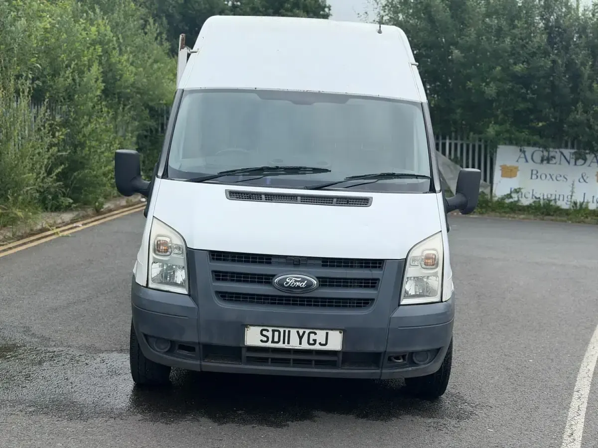 Used Ford Transit 100 HP (73 kW) 2011 White Van