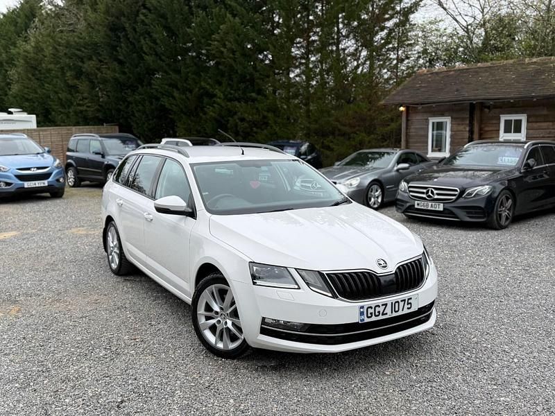 Used Skoda Octavia SE L 150 HP (110 kW) 2017 White Estate