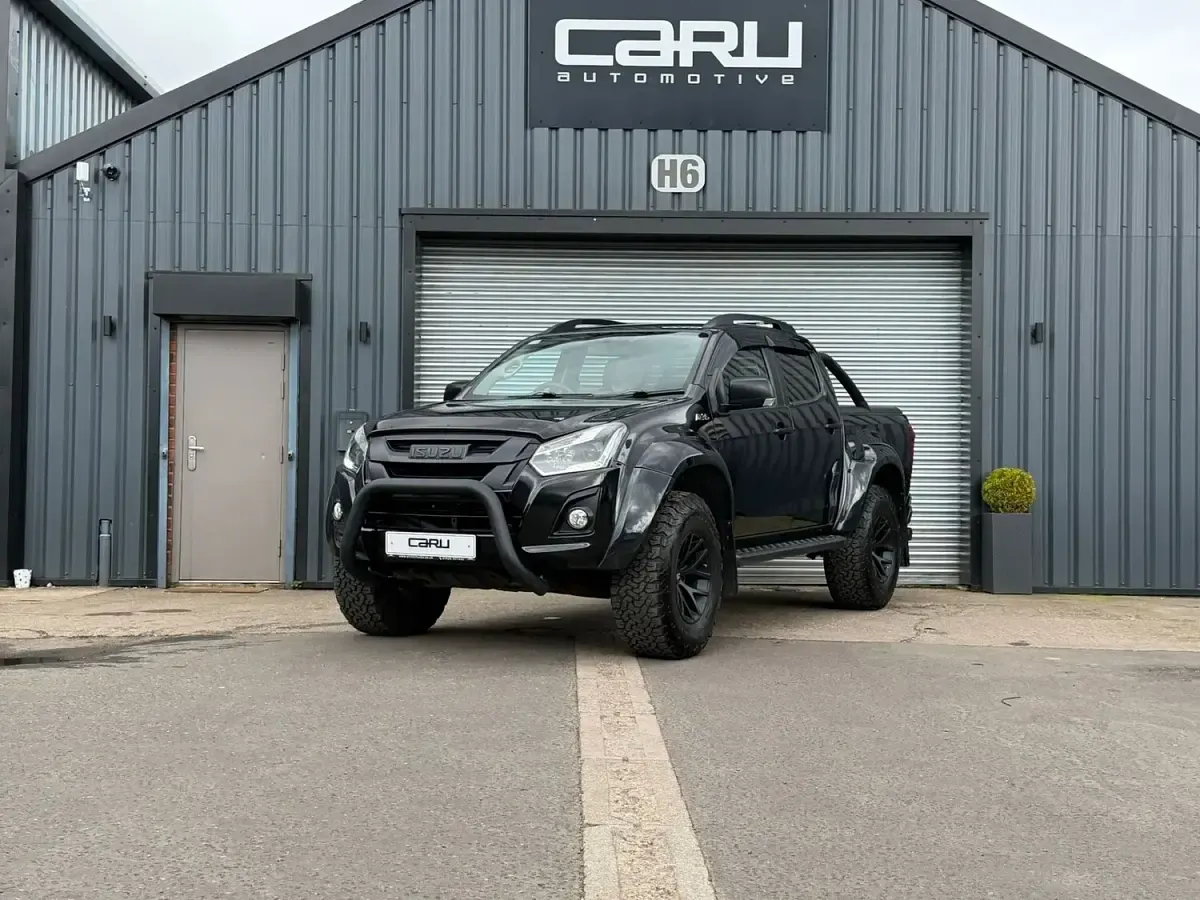 Used Isuzu D-Max 2020 Black Pickup