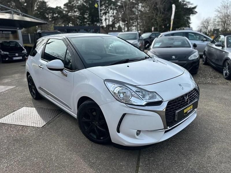 Used DS Automobiles DS3 Elegance 110 HP (80 kW) 2016 White Hatchback