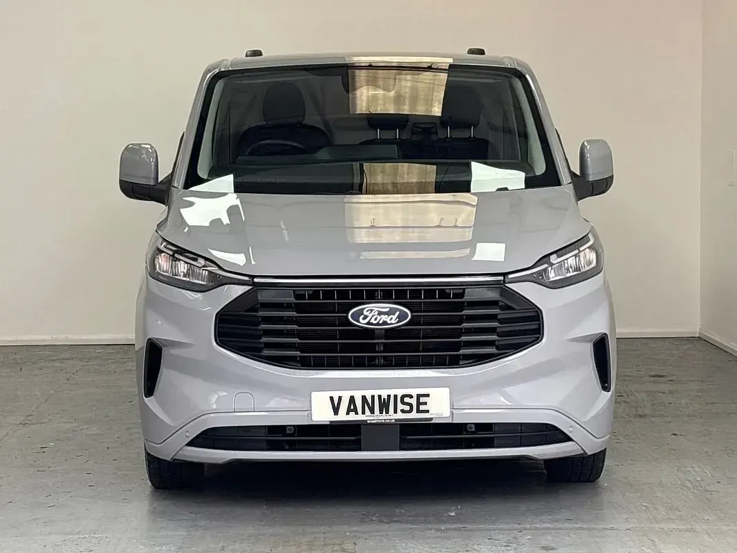 Used Ford Transit Custom Limited 136 HP (100 kW) 2024 Grey Van