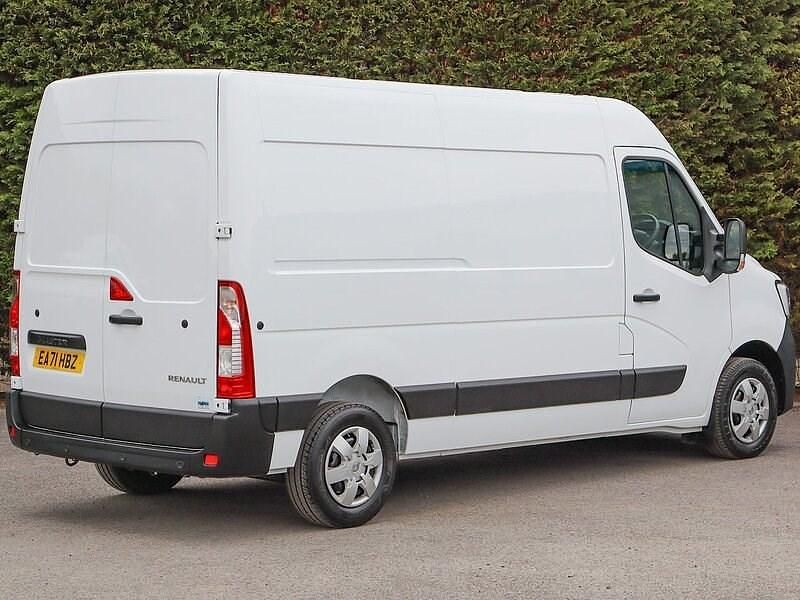 Used Renault Master Business 135 HP (99 kW) 2021 White Van