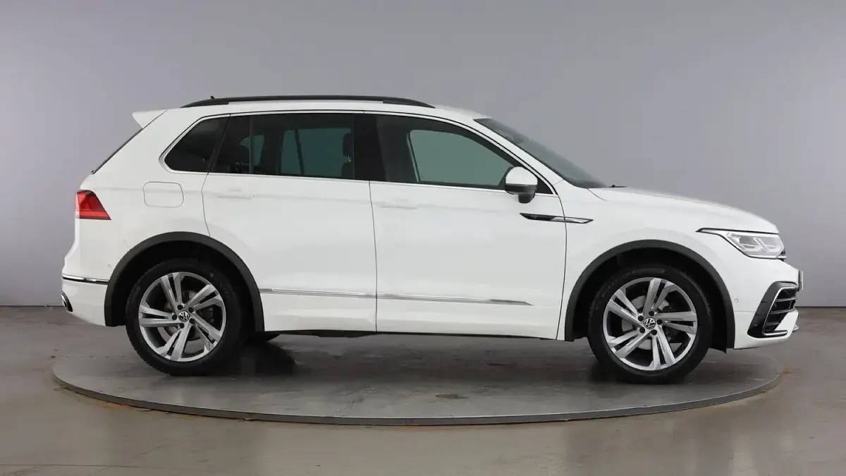 Used VW Tiguan R-line Edition 150 HP (110 kW) 2023 White SUV