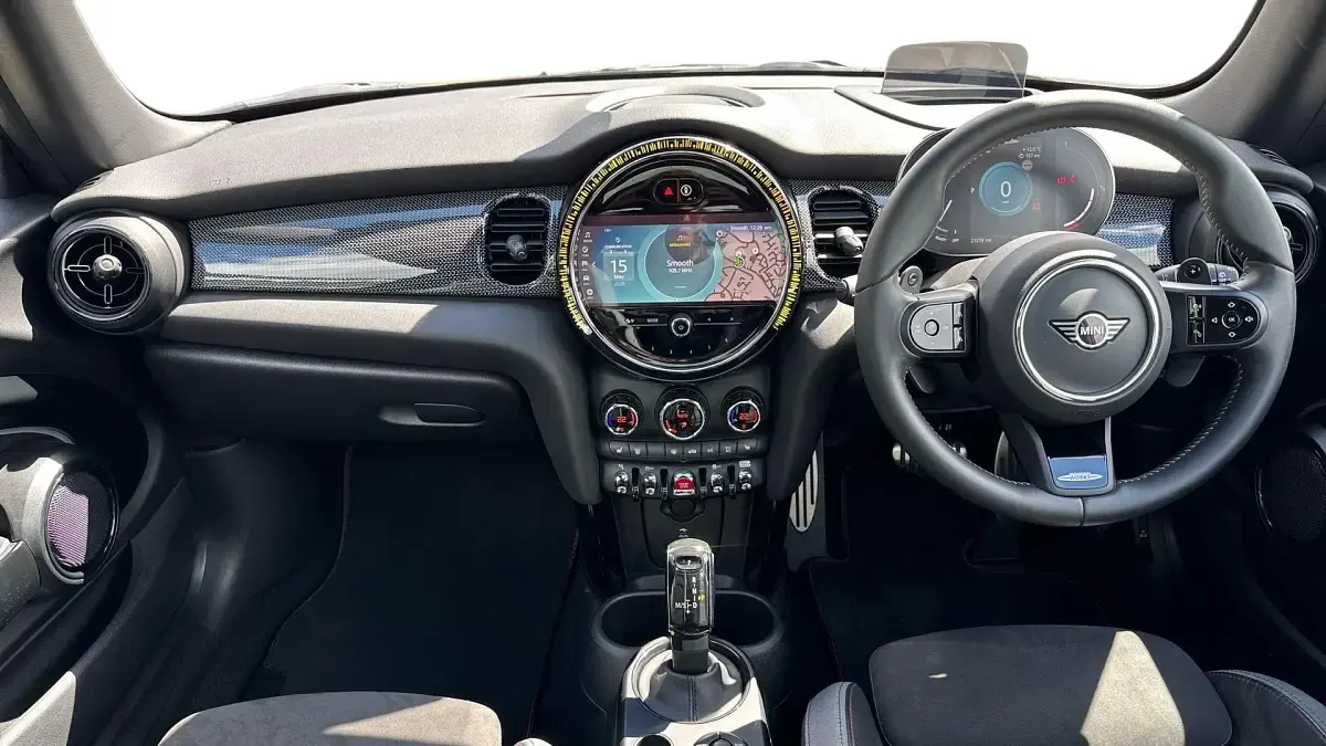 Used Mini John Cooper Works Hatch 228 HP (167 kW) 2023 Green Hatchback