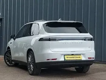 New Leapmotor C10 160 kW (218 HP) 2025 White SUV