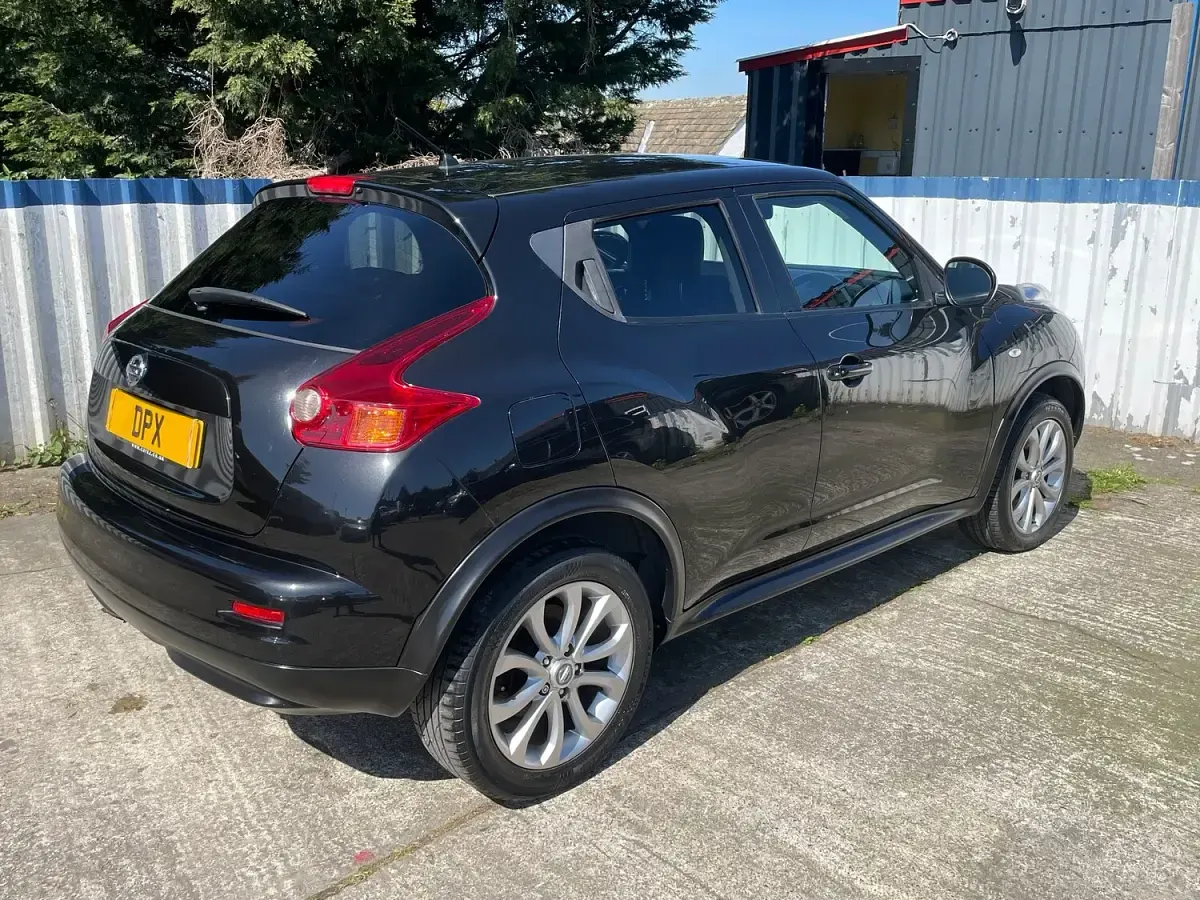 Used Nissan Juke Tekna 200 HP (147 kW) 2013 Black SUV