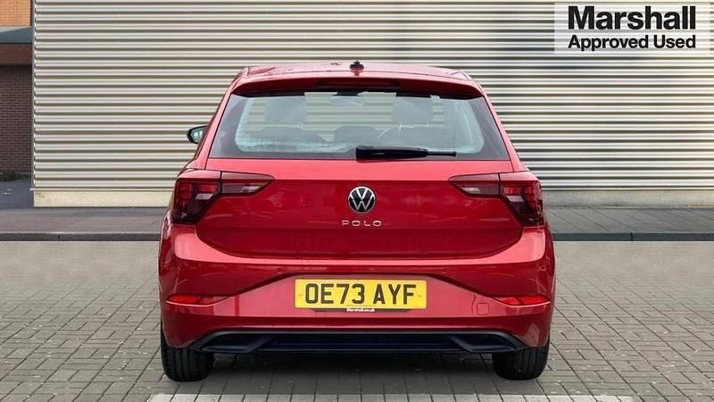 Used VW Polo Life 95 HP (69 kW) 2023 Kings red premium metallic Hatchback