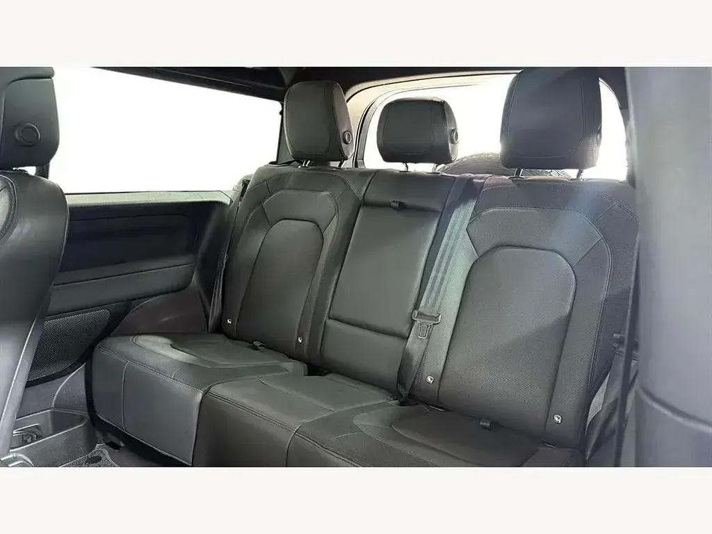 Usado Land Rover Defender HSE Dynamic 250 HP (183 kW) 2024 Cinzento SUV