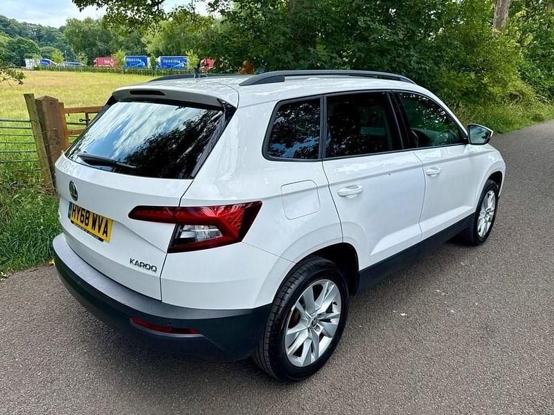 Used Skoda Karoq SE 150 HP (110 kW) 2018 White SUV