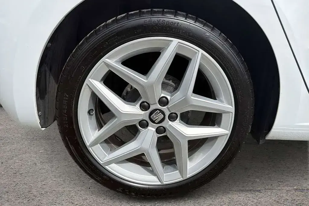 Used Seat Ibiza FR 80 HP (58 kW) 2019 White Hatchback