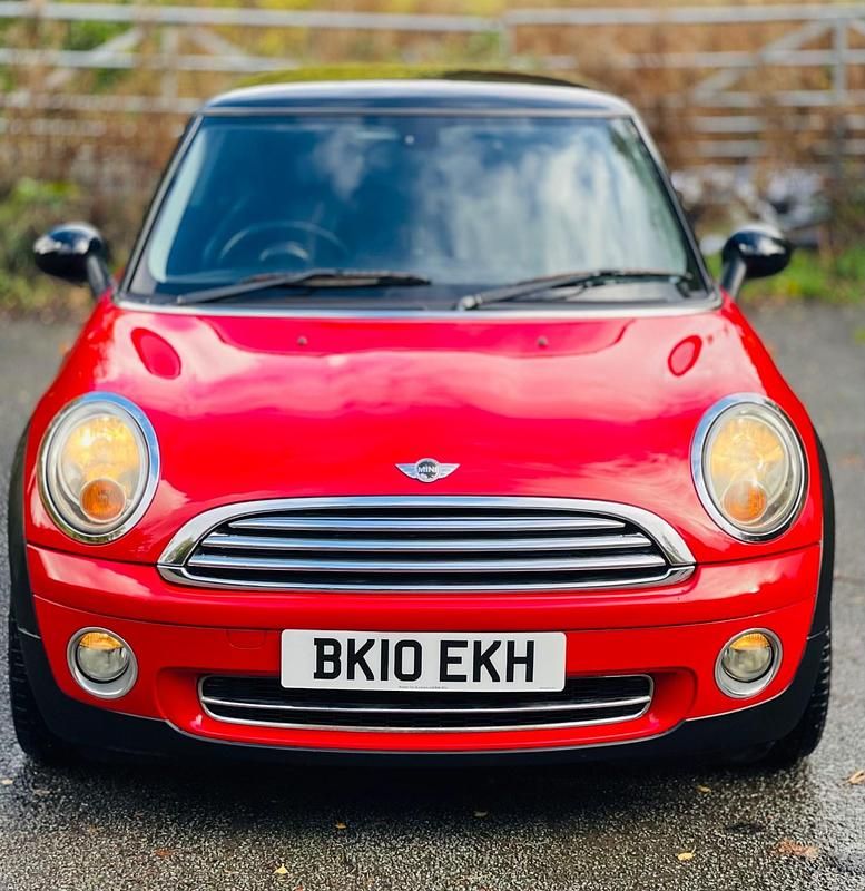 Red Used 2010 Mini Cooper Hatch Hatchback | £2,795 (Super price) - Image 1/4