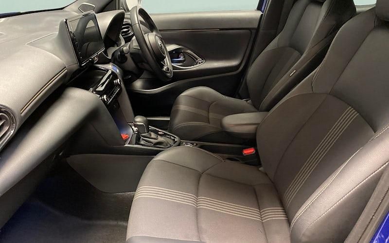 Used Toyota Yaris Hybrid 116 HP (85 kW) 2022 Estate