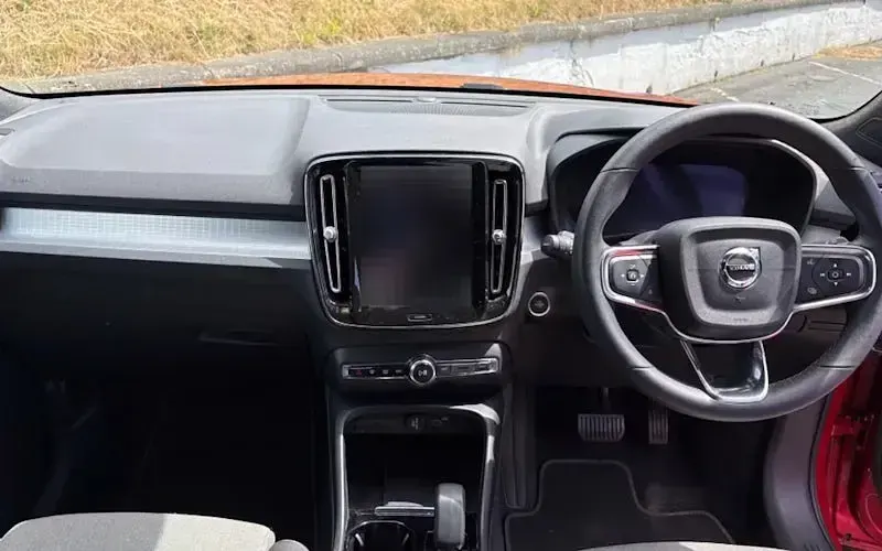 Used Volvo XC40 Plus 163 HP (119 kW) 2026 SUV