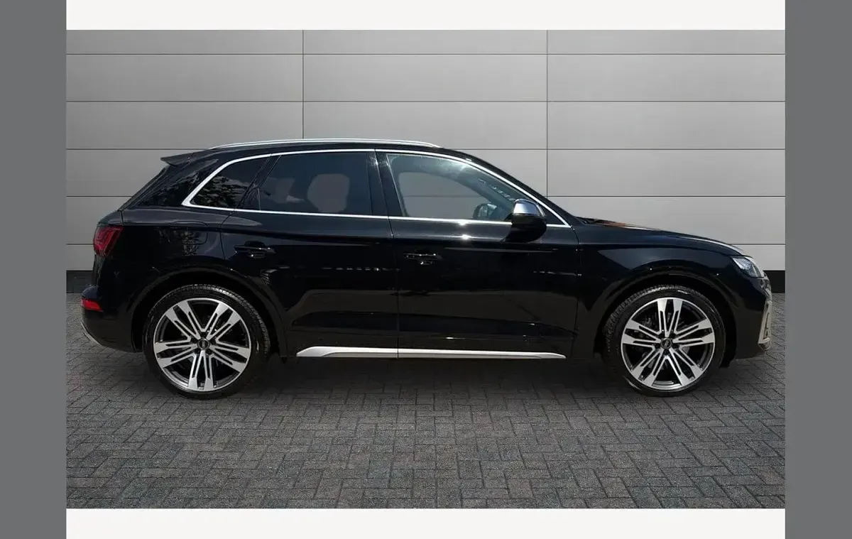 Used Audi SQ5 Comfort 336 HP (247 kW) 2023 Mythos black SUV