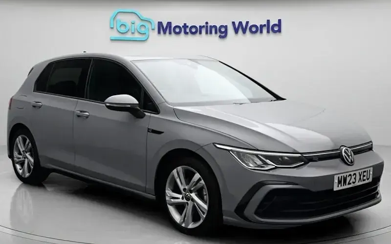 Used VW Golf VIII R-line 150 HP (110 kW) 2023 Hatchback