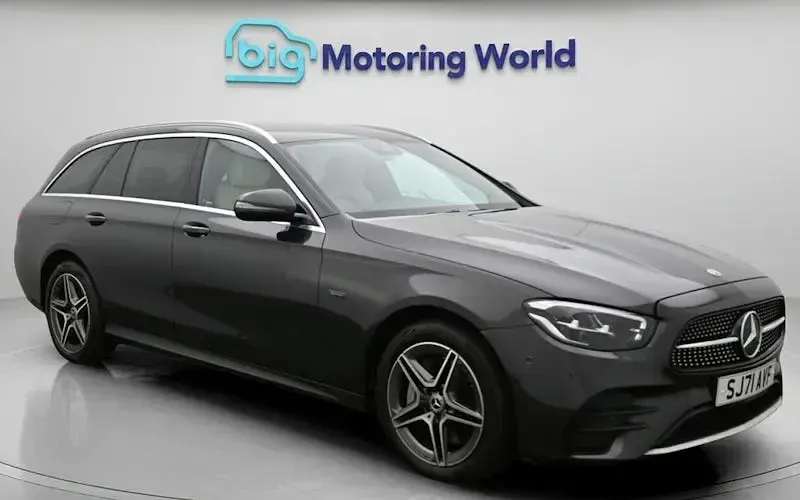Used Mercedes E300 AMG line 306 HP (225 kW) 2021 Estate