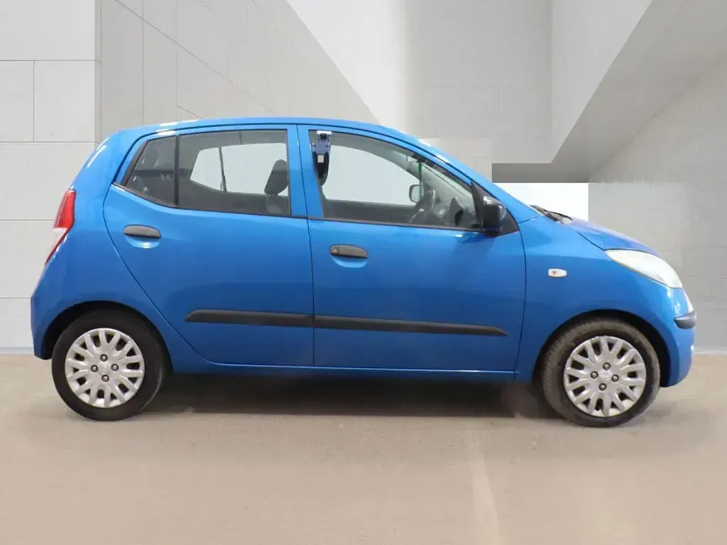 Used Hyundai i10 Classic 77 HP (56 kW) 2009 Blue Hatchback
