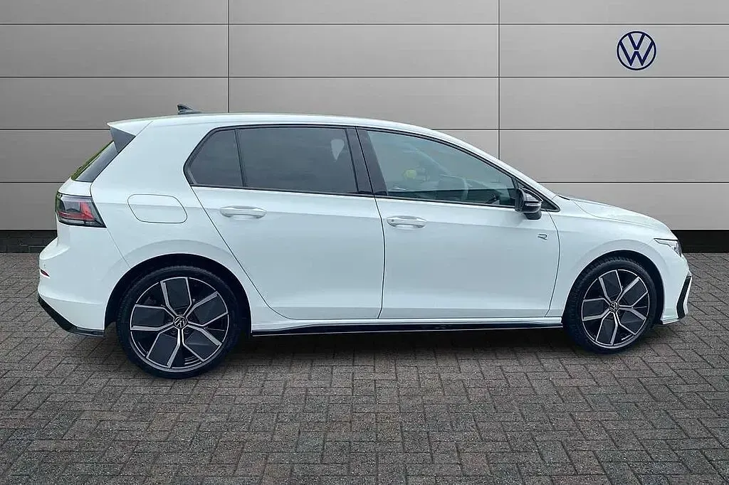 Used VW Golf VIII Black Edition 150 HP (110 kW) 2025 White Hatchback