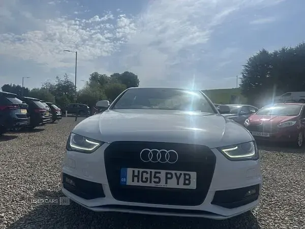 Used Audi A4 Black Edition 177 HP (130 kW) 2015 White Sedan