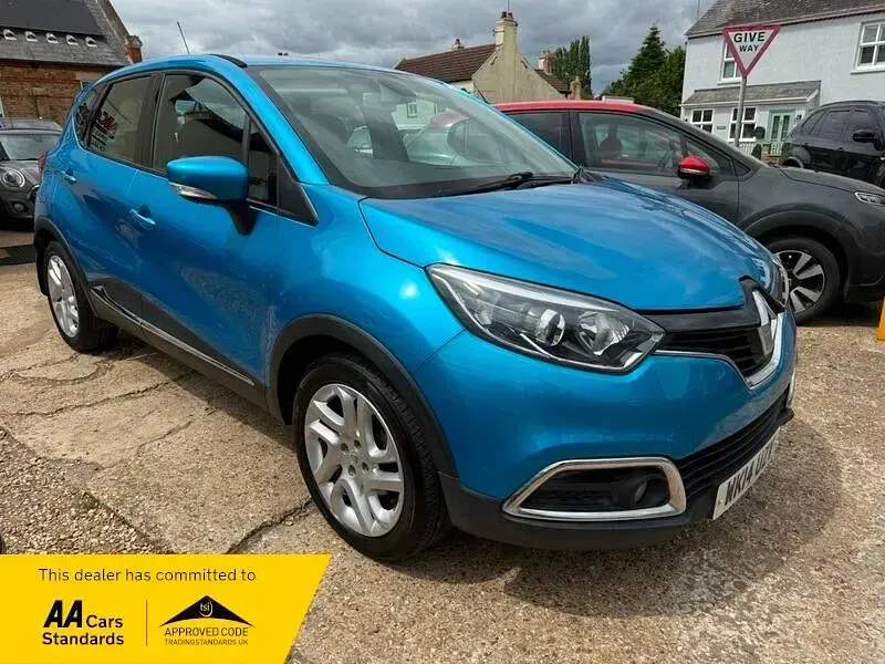 Used Renault Captur Dynamique 86 HP (63 kW) 2014 Blue SUV