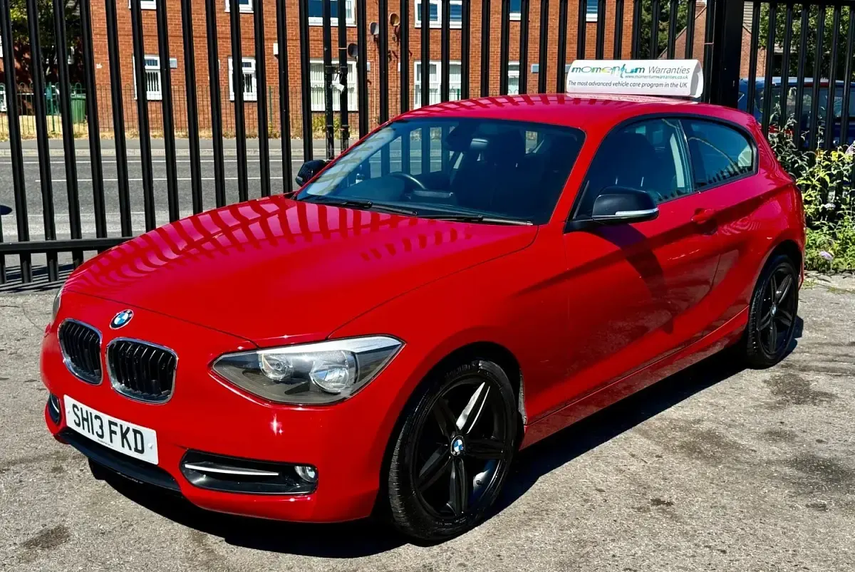 Used BMW 114 Sport Line 2013 Red Hatchback