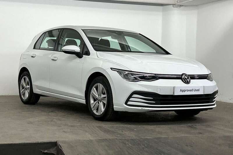 White Used 2022 VW Golf VIII Life Hatchback | £15,995 (Good price) - Image 1/4
