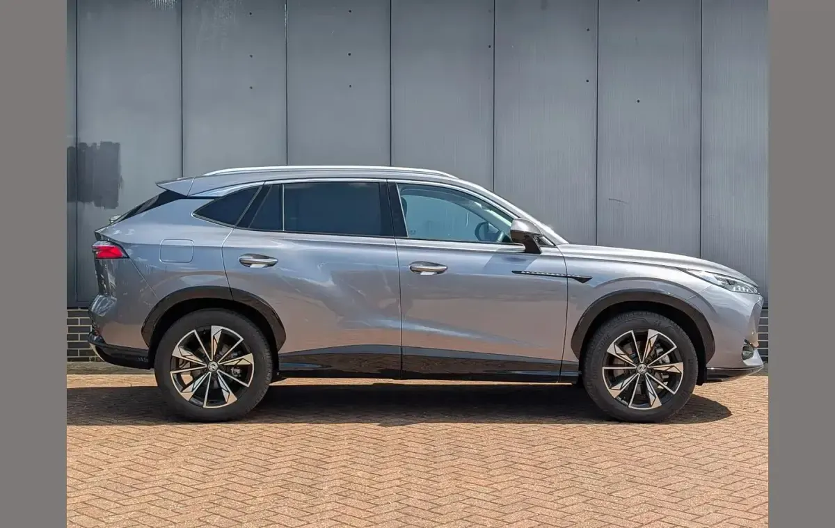 Used MG HS Trophy 221 HP (162 kW) 2025 Grey SUV