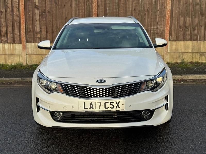 Used Kia Optima 141 HP (103 kW) 2017 White Estate