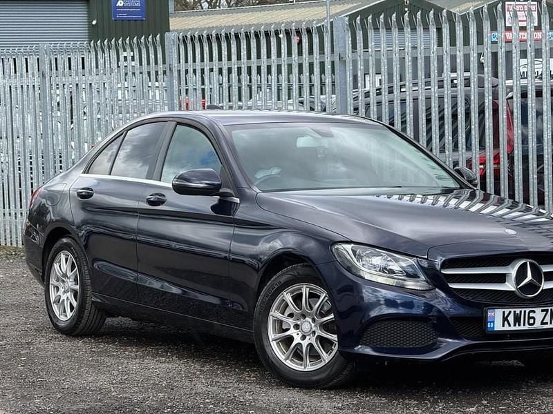Used Mercedes C200 SE 136 HP (100 kW) 2016 Blue Sedan