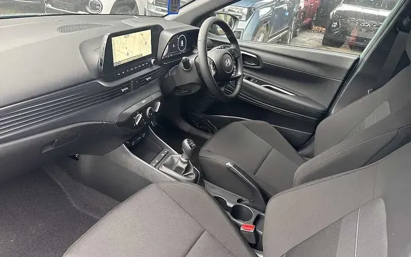 Usado Hyundai Bayon Blackline 90 HP (66 kW) 2025 SUV