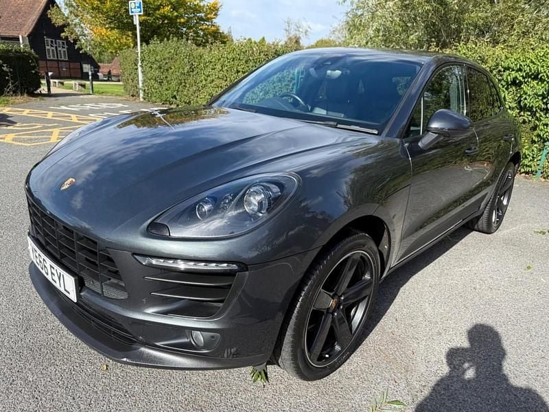 Grey Used 2016 Porsche Macan SUV | £26,590 (Good price) - Image 1/4
