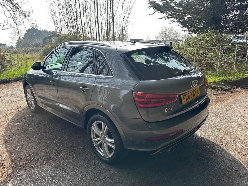Begagnad Audi Q3 S-Line 2012 Grå SUV