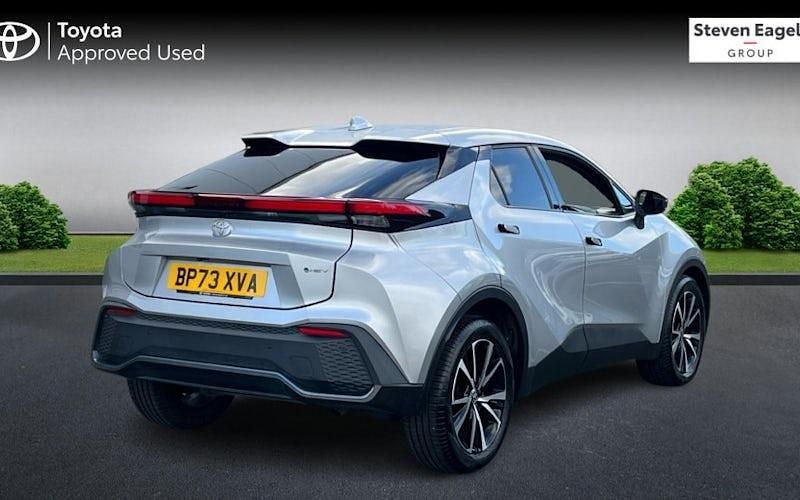 Used Toyota C-HR Design 140 HP (102 kW) 2026 SUV