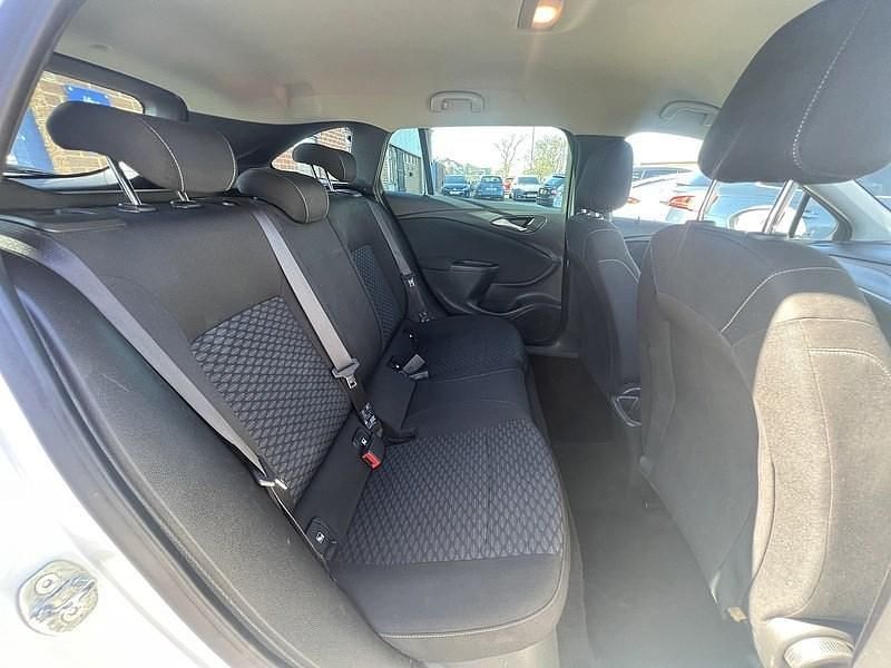 Second-hand Vauxhall Astra S 2020 Alb Break