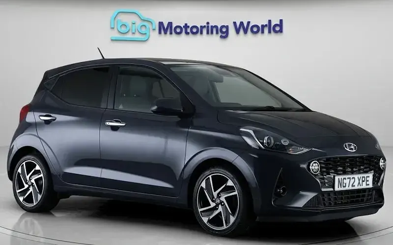 Used Hyundai i10 Premium 67 HP (49 kW) 2023 Hatchback