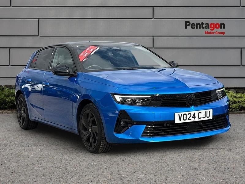 Blue Used 2024 Vauxhall Astra S Hatchback | £17,450 (Good price) - Image 1/4