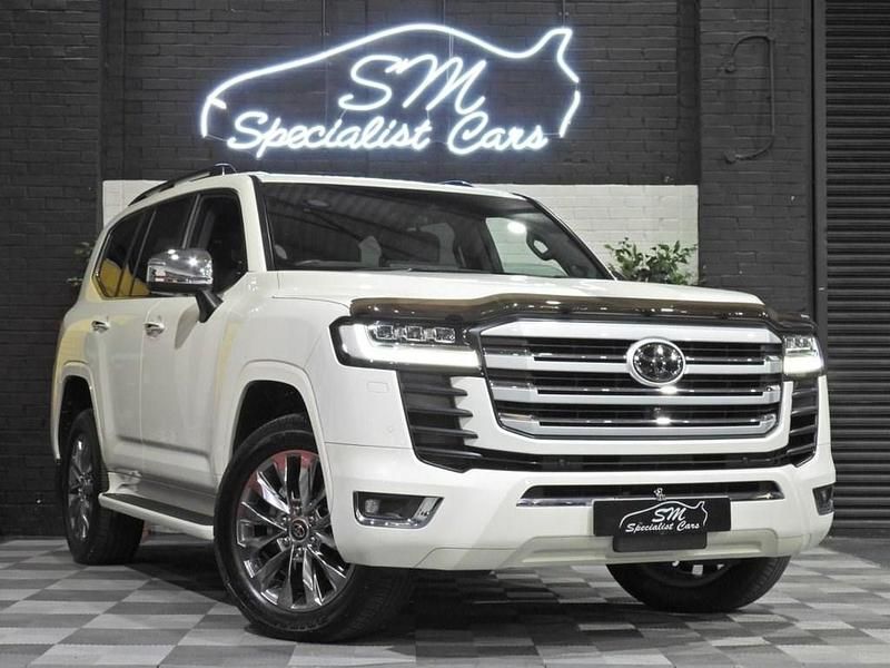 Used Toyota Land Cruiser 2024 White Estate