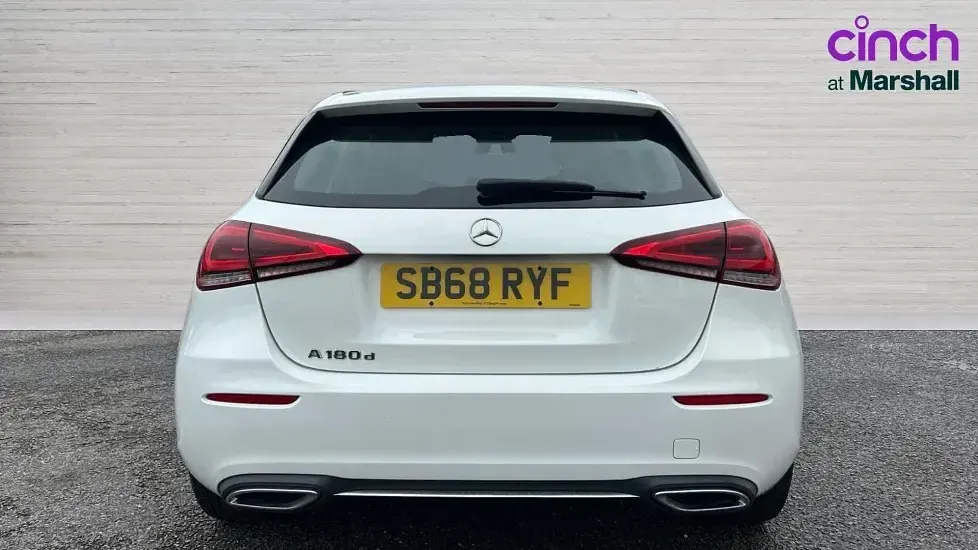 Used Mercedes A180 116 HP (85 kW) 2018 White