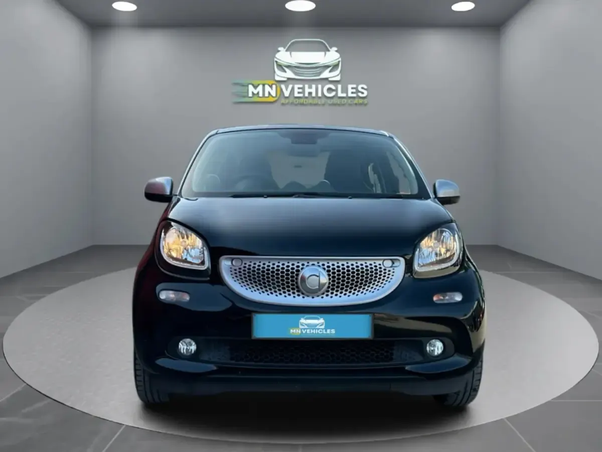 Used Smart ForFour Premium 90 HP (66 kW) 2015 Silver Hatchback