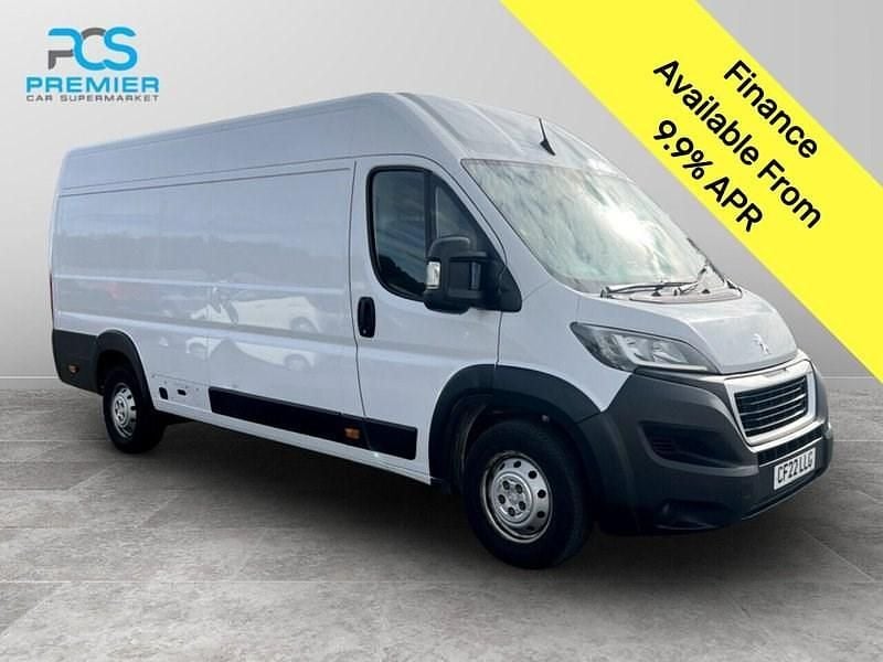 White Used 2022 Peugeot Boxer Van | £11,800 (Good price) - Image 1/3