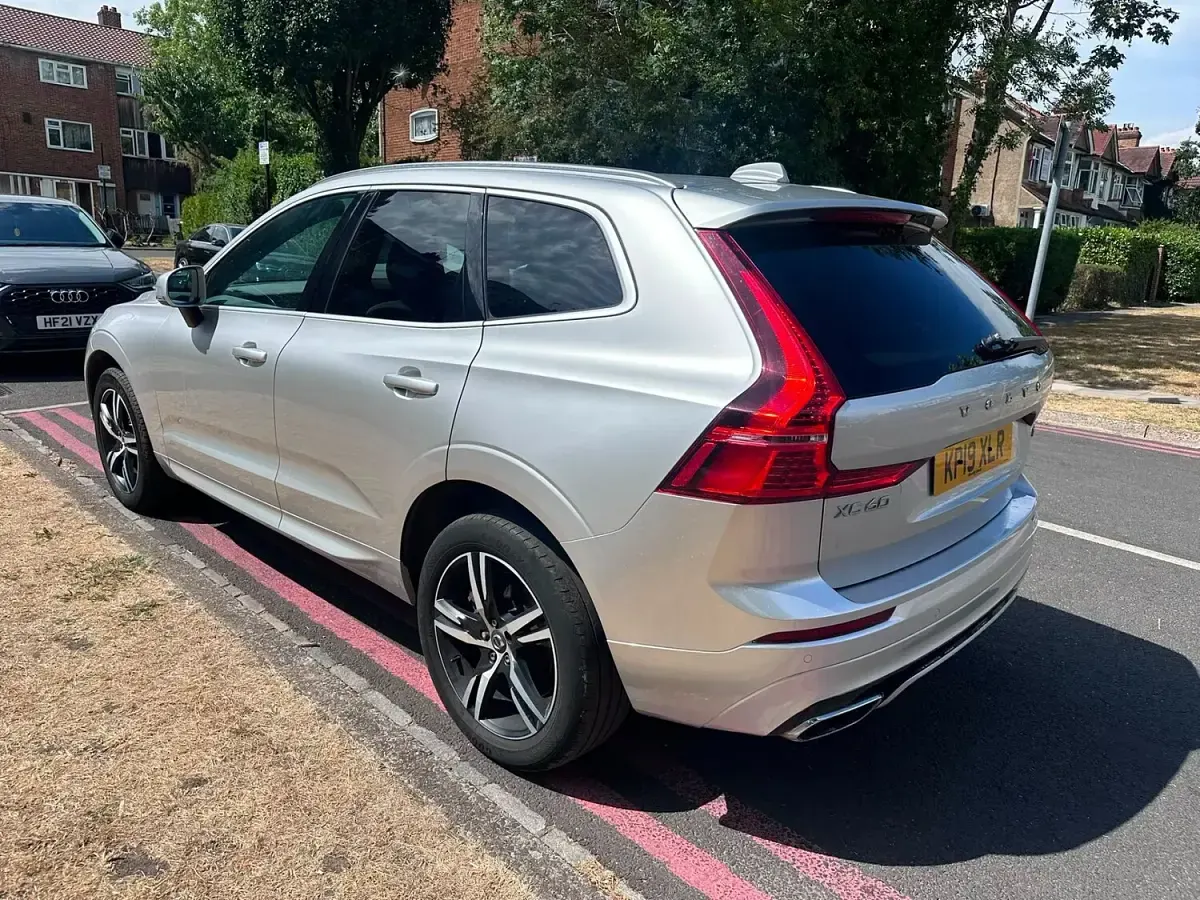 Used Volvo XC60 R-Design 2019 Silver SUV