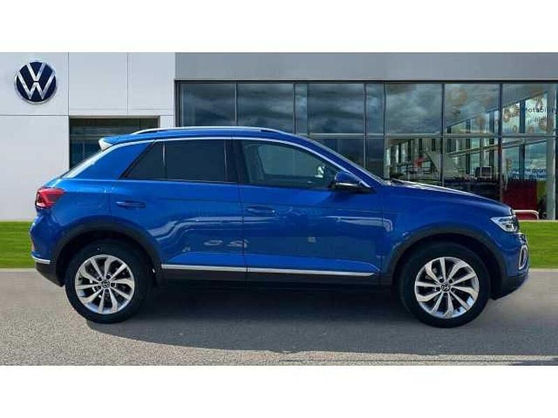 Used VW T-Roc Style 150 HP (110 kW) 2023 Blue SUV