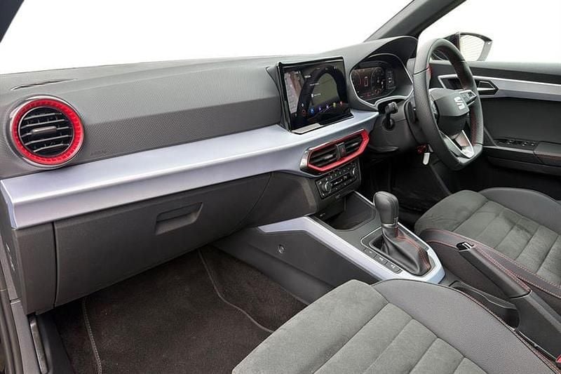 Used Seat Arona FR Sport 150 HP (110 kW) 2025 Black SUV