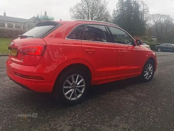Used Audi Q3 Design 150 HP (110 kW) 2015 Red SUV