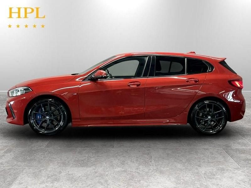 Used BMW 118 M Sport 136 HP (100 kW) 2022 Red Hatchback