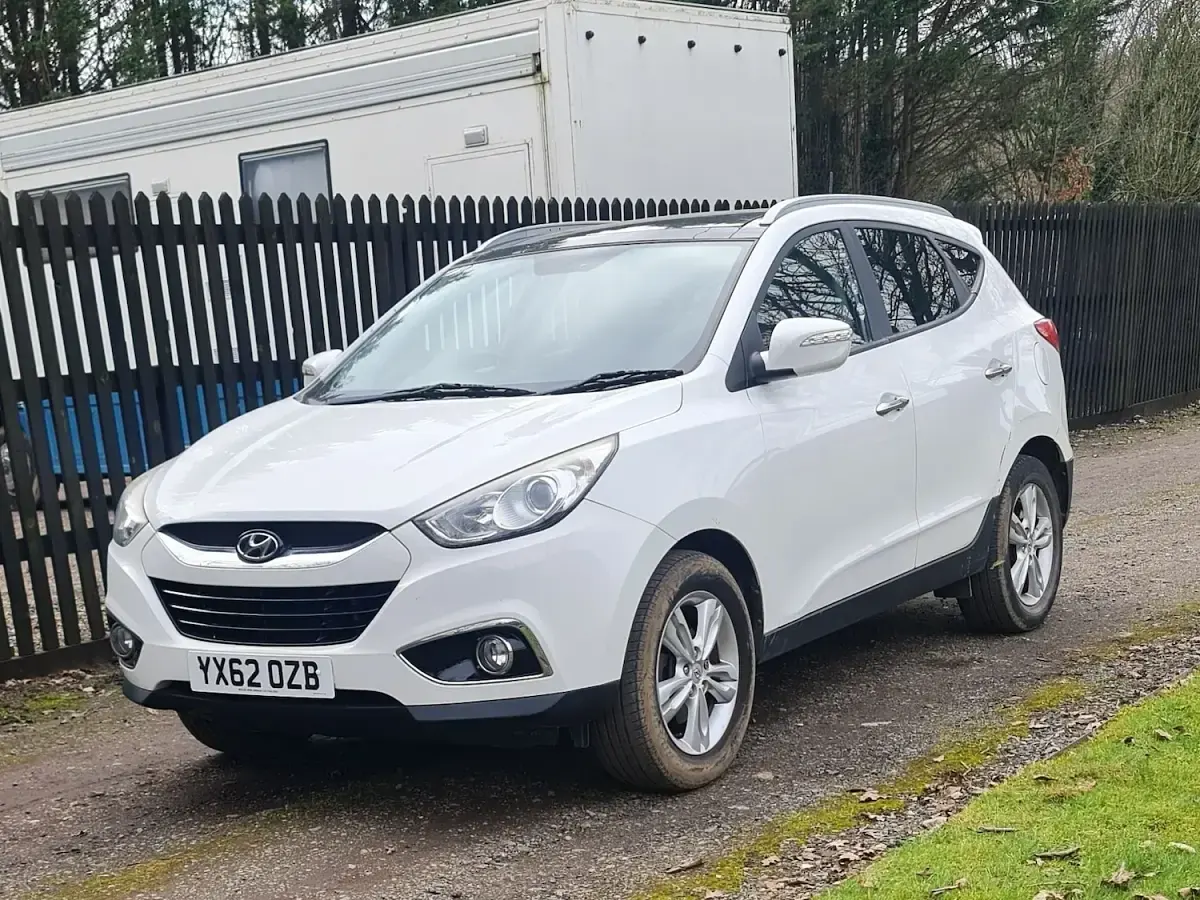 Used Hyundai ix35 Premium 115 HP (84 kW) 2012 White SUV