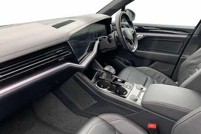 Used VW Touareg Black Edition 286 HP (210 kW) 2023 Black SUV