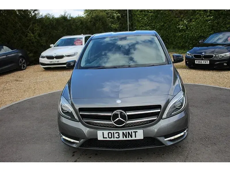 Used Mercedes B180 122 HP (89 kW) 2013 Grey Hatchback